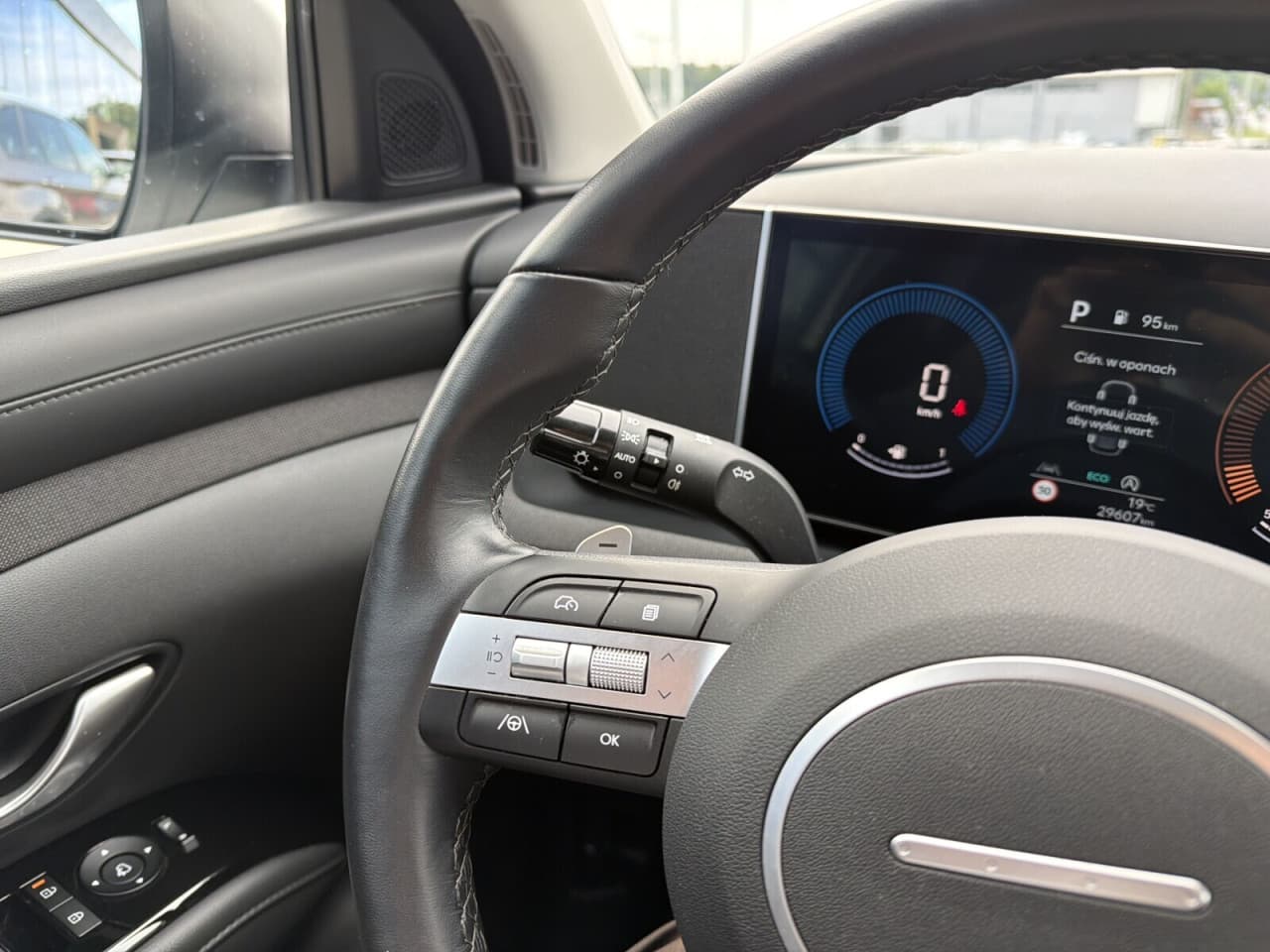 Hyundai Tucson - zdjęcie 20