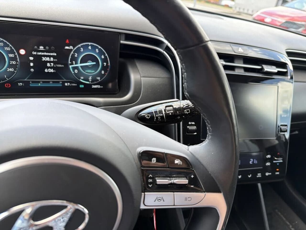 Hyundai Tucson - zdjęcie 9