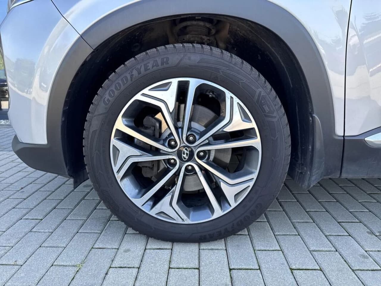 Hyundai Santa Fe - zdjęcie 11