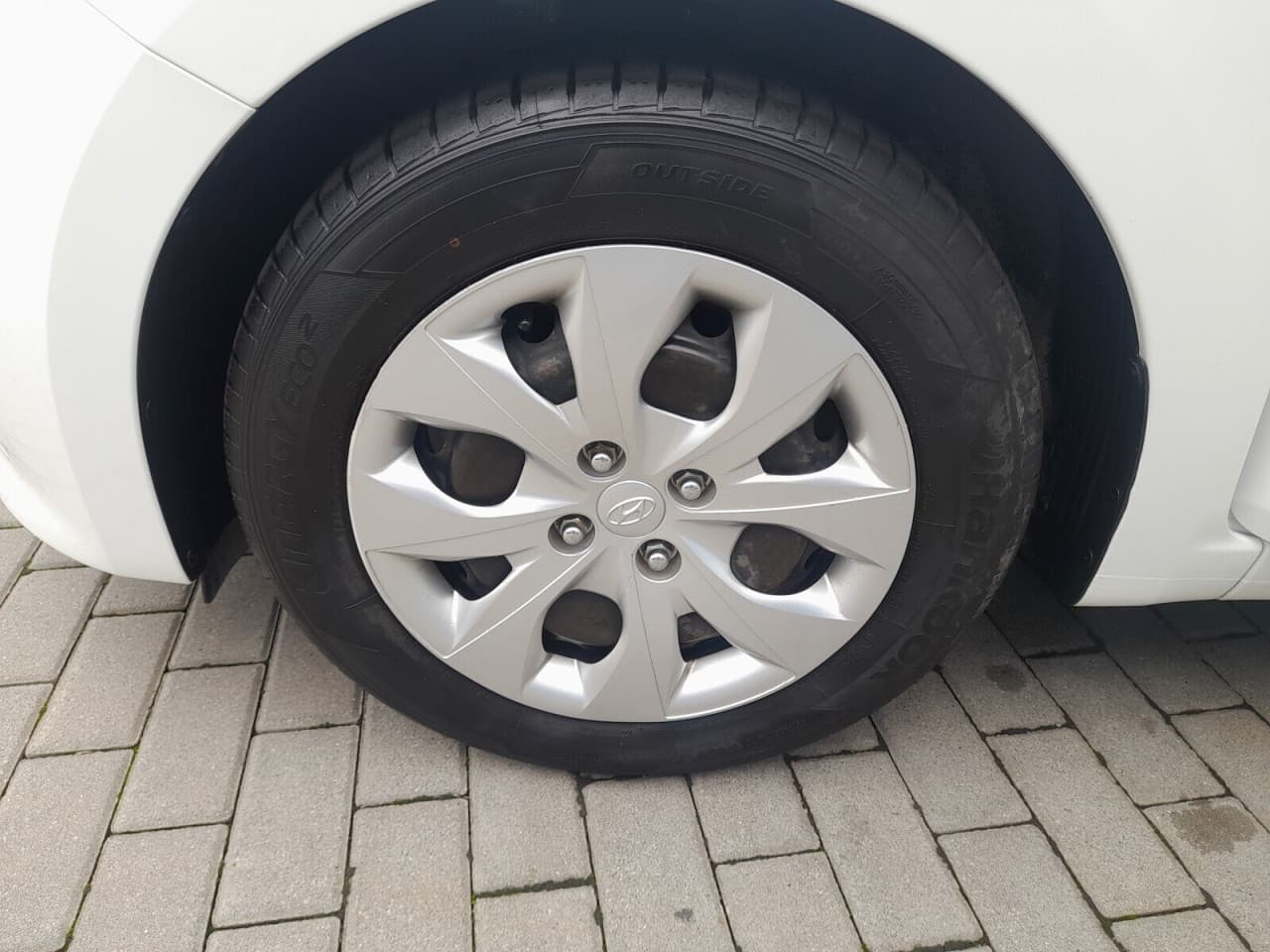 Hyundai i20 - zdjęcie 20