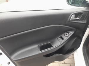 Hyundai i20 - miniatura 12
