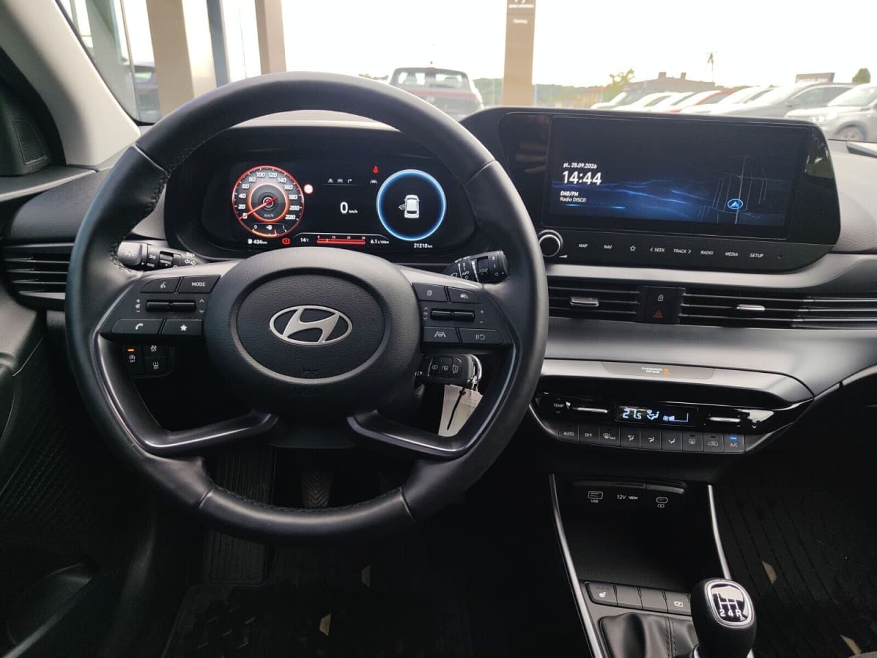 Hyundai i20 - zdjęcie 15