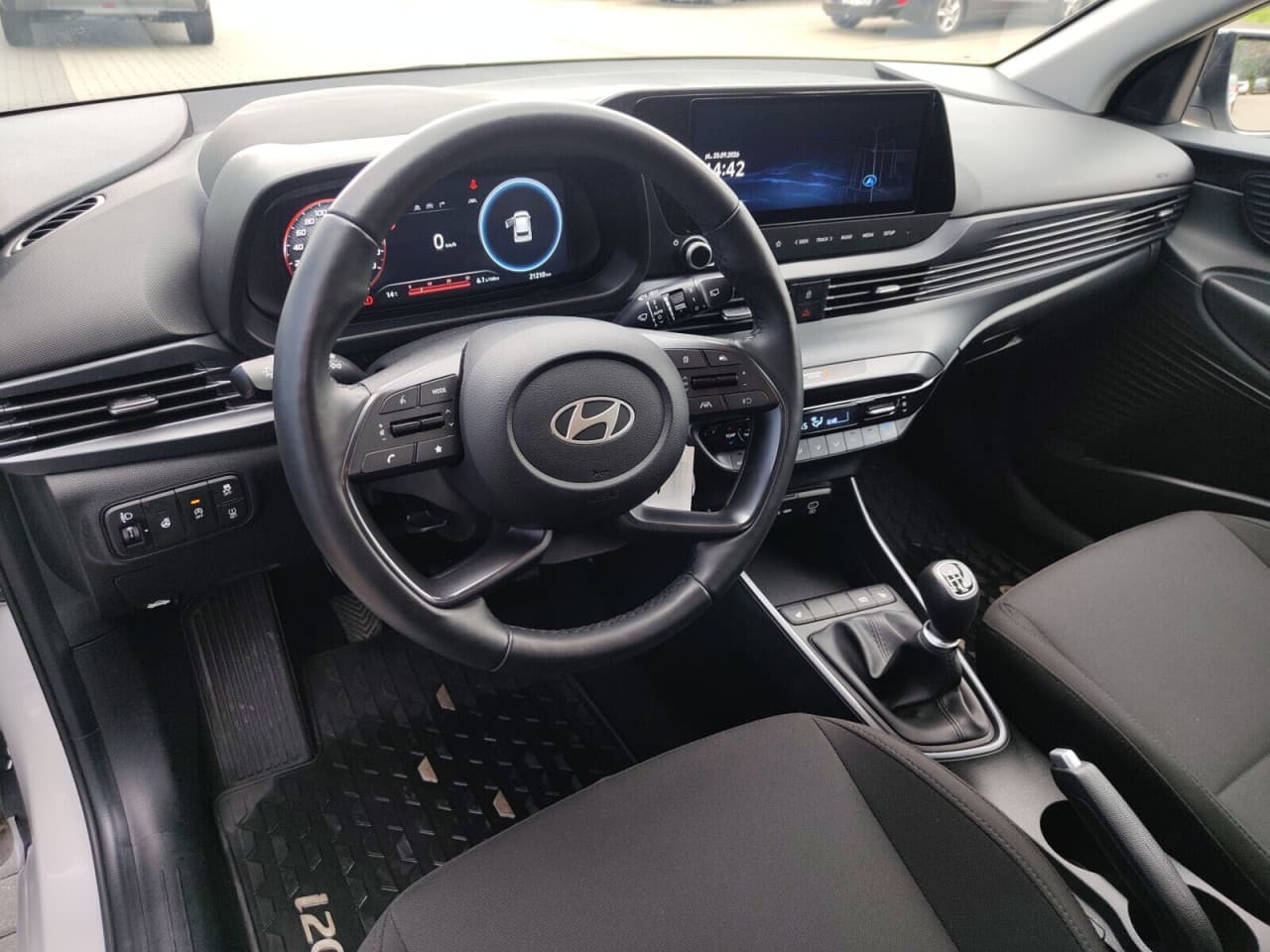 Hyundai i20 - zdjęcie 11