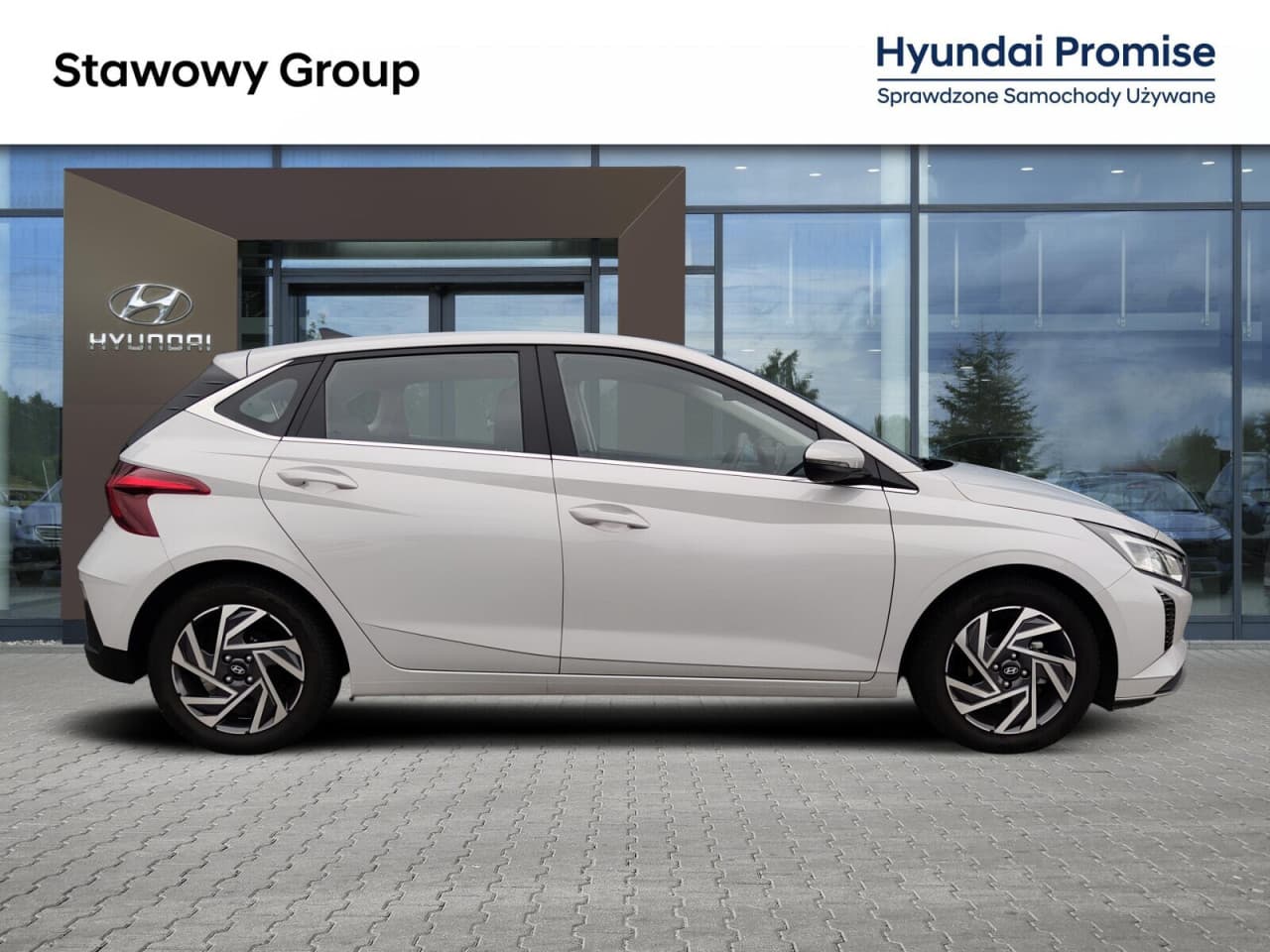 Hyundai i20 - zdjęcie 8