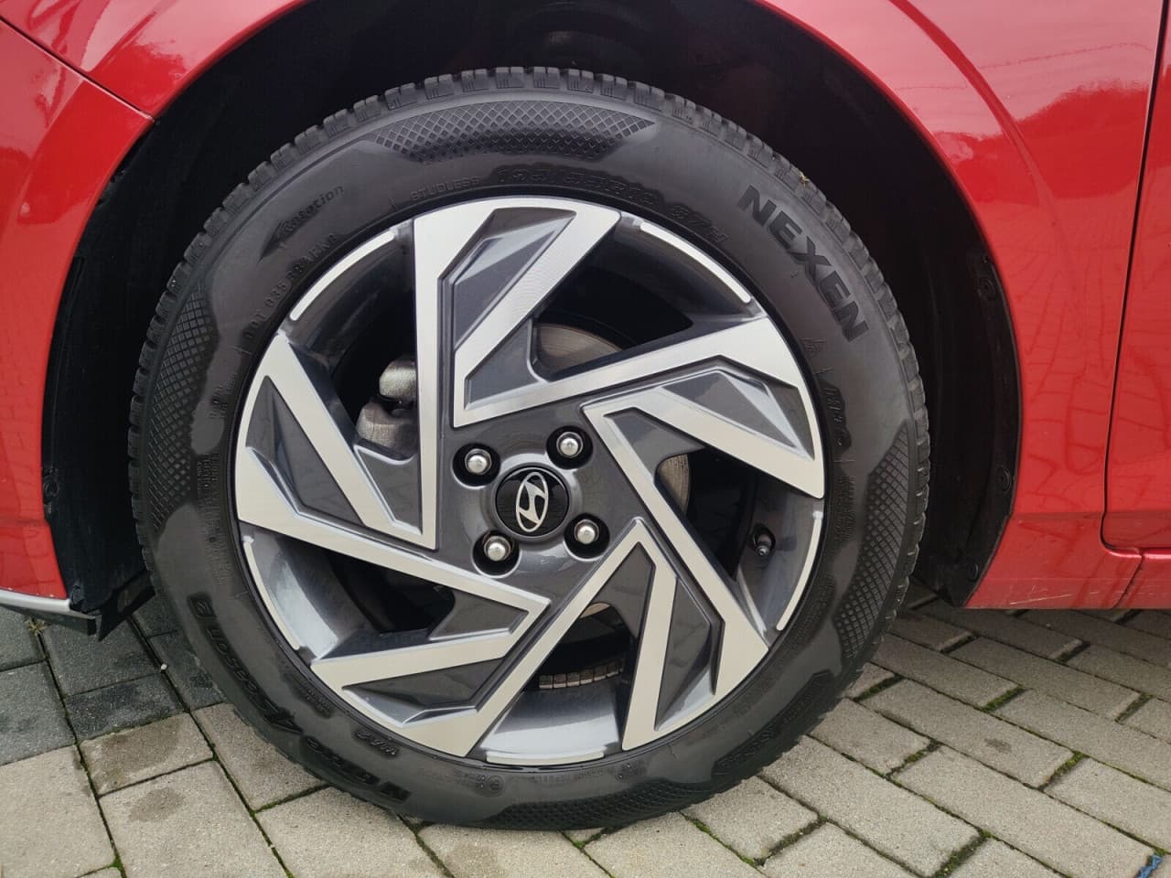 Hyundai i20 - zdjęcie 20