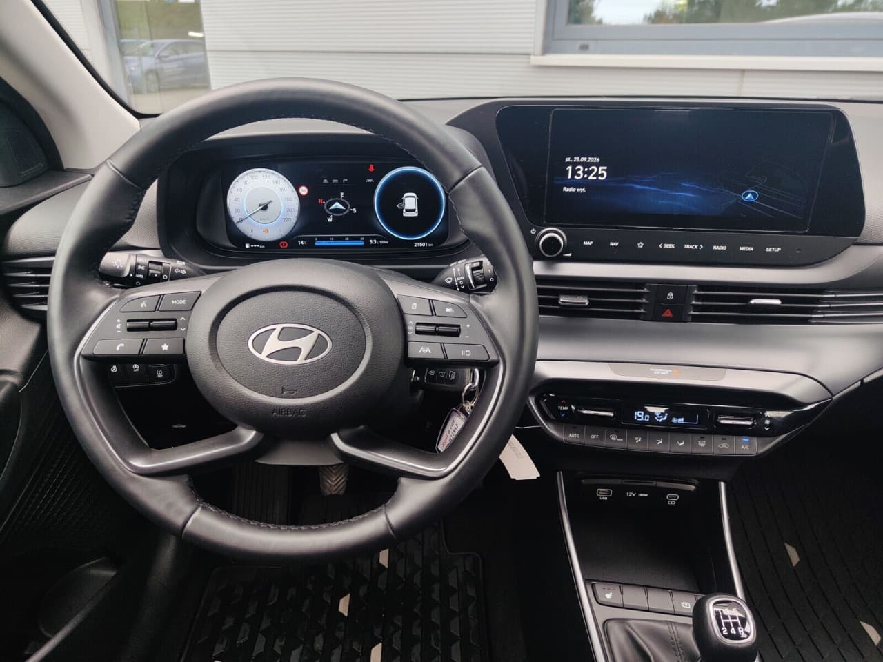 Hyundai i20 - zdjęcie 15