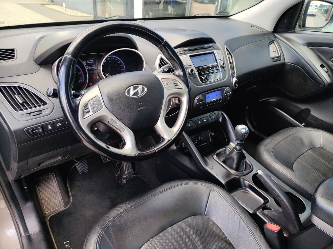 Hyundai ix35 - zdjęcie 9