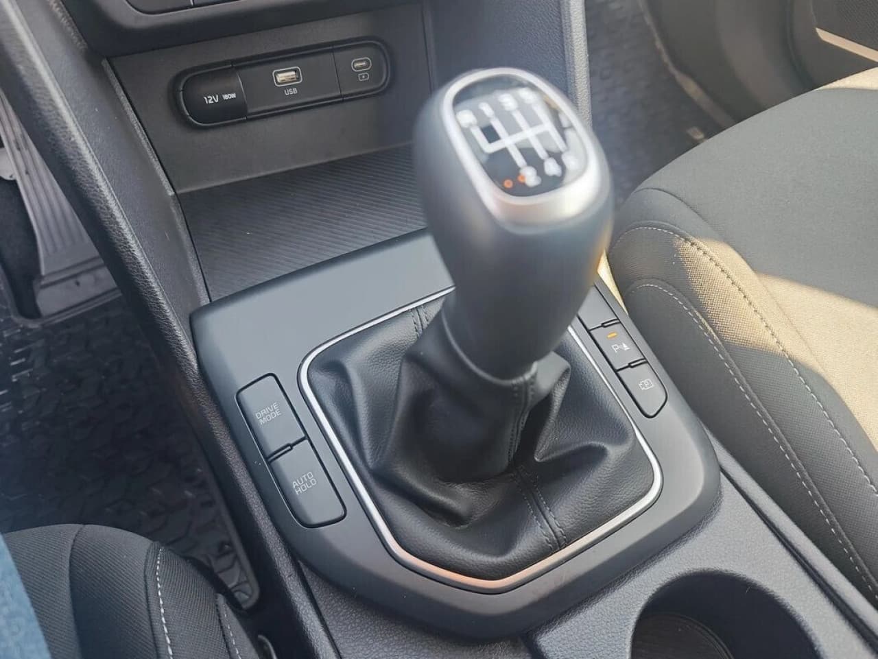Kia Sportage - zdjęcie 19